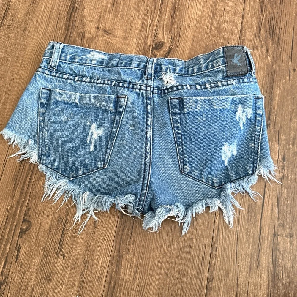 One Teaspoon Bandits Distressed Cutoff Shorts - Picture 3 of 3